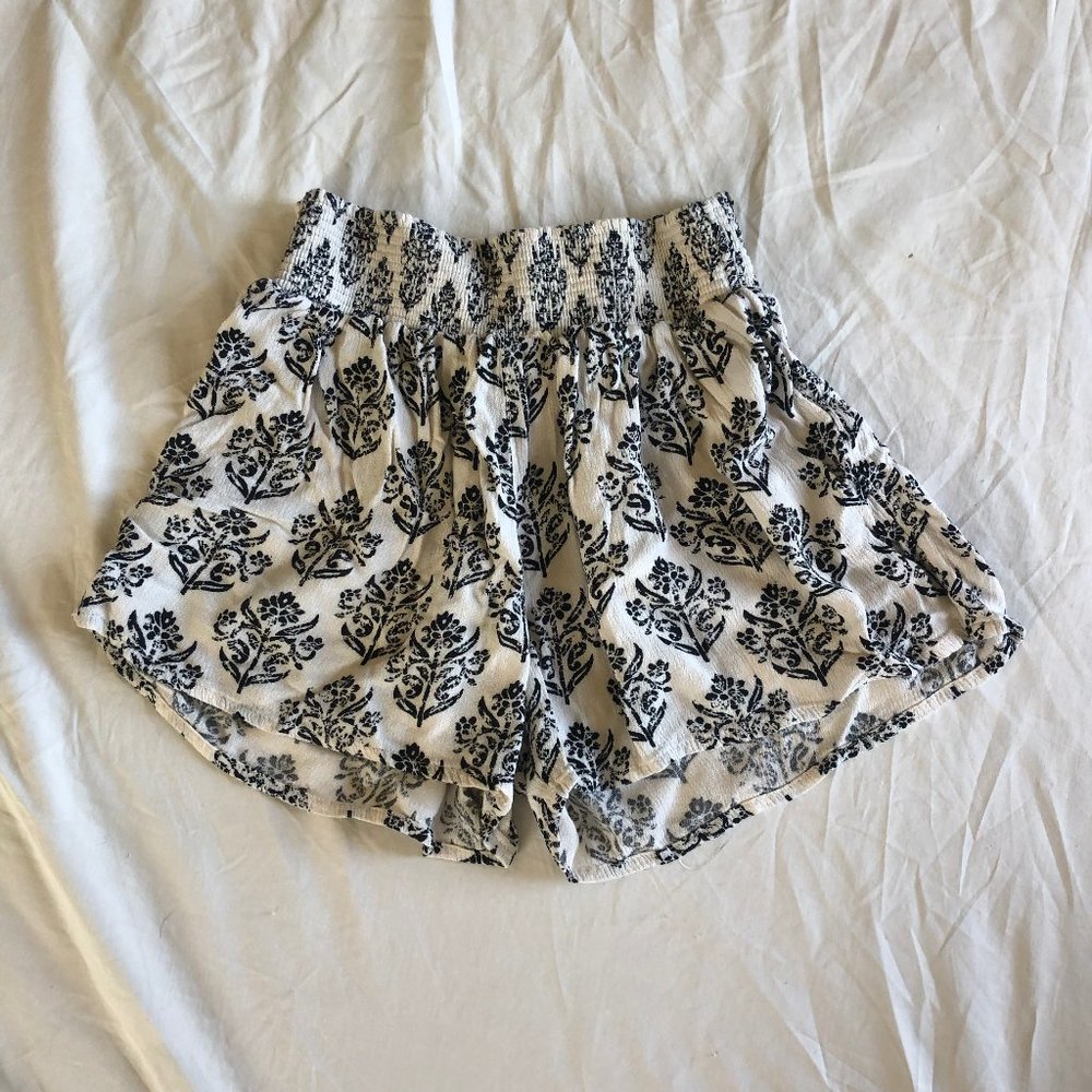 Mossimo Flowy Patterned Shorts